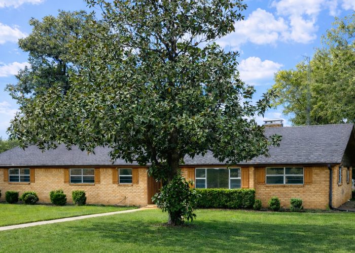 stillwater-camp-house